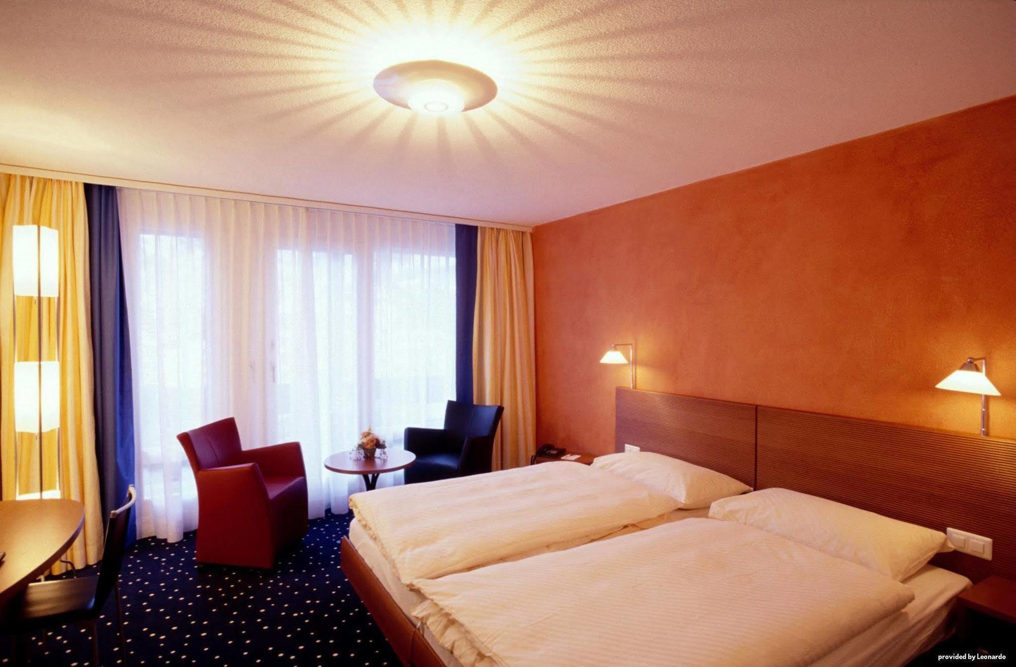 Hotel Metropol Saas-Fee Habitación foto